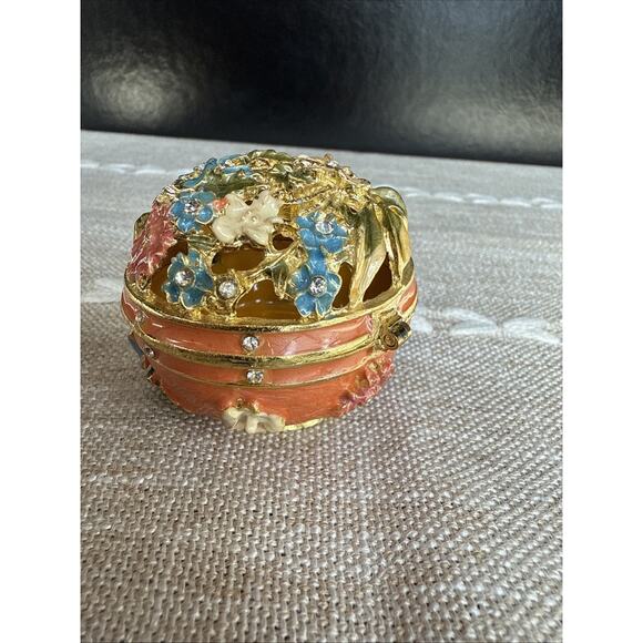 Jeweled Round Floral Box Trinket Box Made With Swarovski Crystals - Picture 2 of 16
